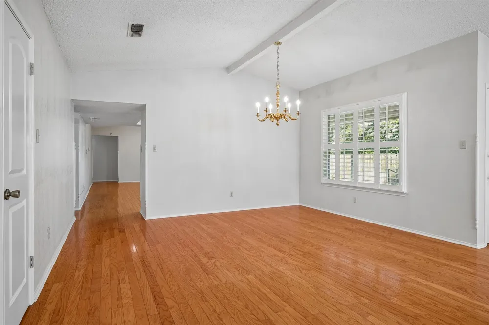 5516 Valparaiso Trail Arlington, TX 76017