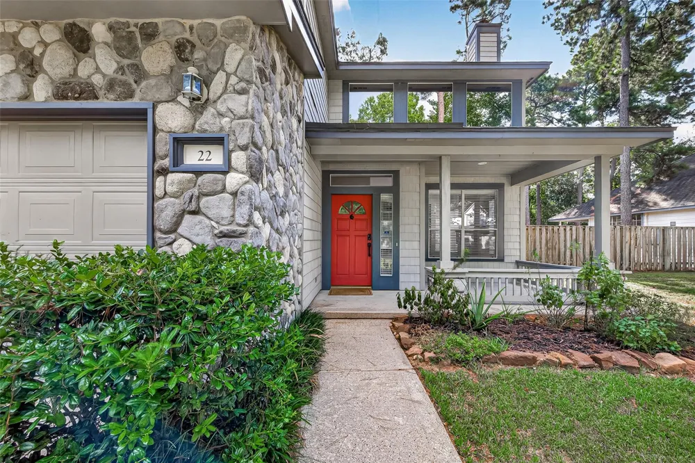 22 Winter Wheat Place The Woodlands, TX 77381