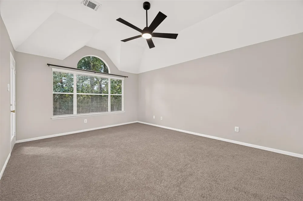 22 Winter Wheat Place The Woodlands, TX 77381