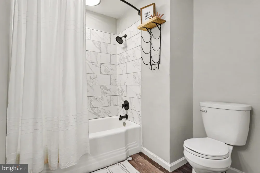 542 REYNOLDS Lancaster, PA 17602