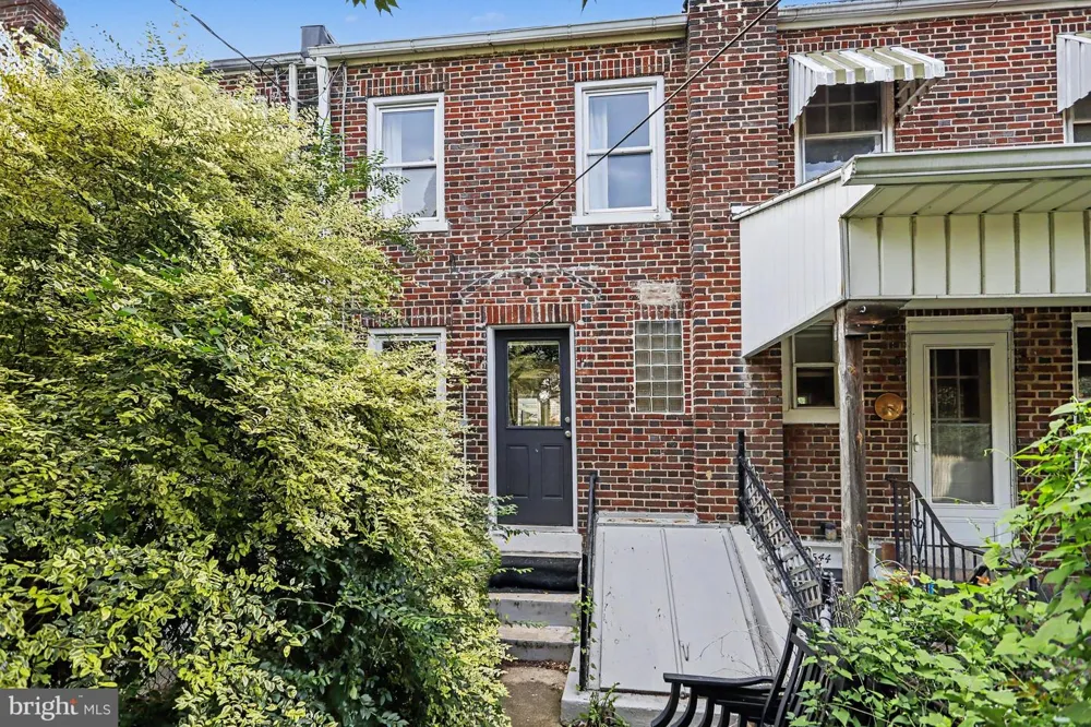 542 REYNOLDS Lancaster, PA 17602
