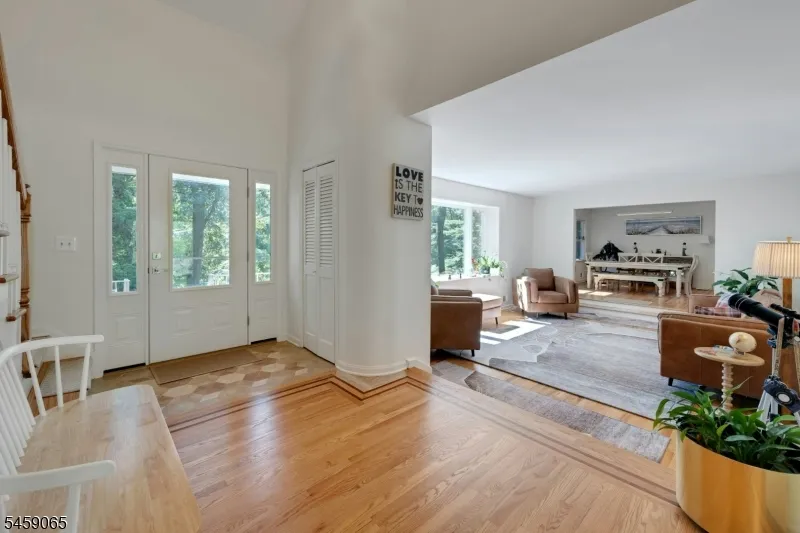 47 Long Ridge Rd Parsippany-Troy Hills, NJ 07869