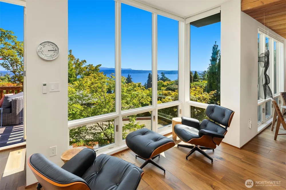 1512 32nd Avenue S Seattle, WA 98144