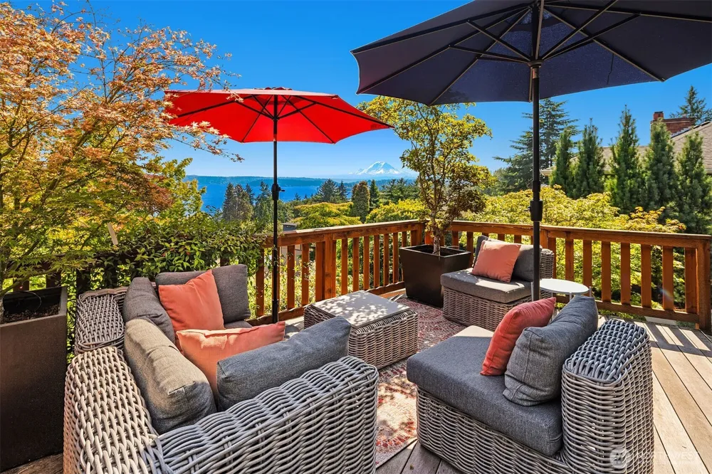 1512 32nd Avenue S Seattle, WA 98144