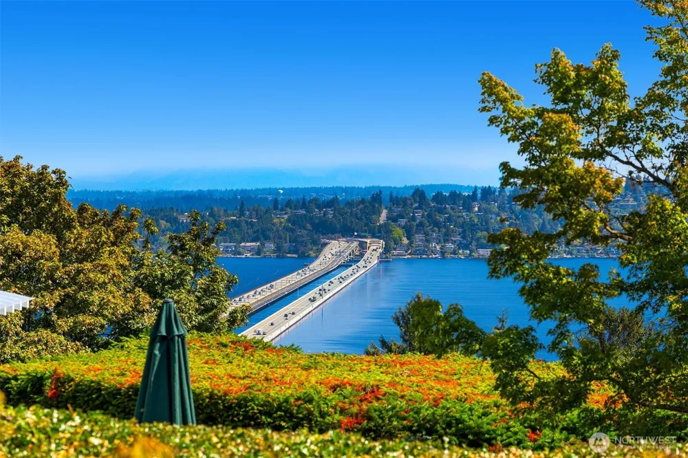 1512 32nd Avenue S Seattle, WA 98144