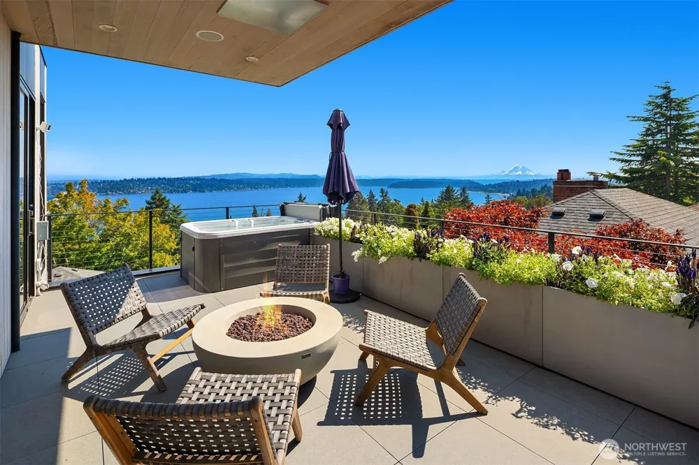 1512 32nd Avenue S Seattle, WA 98144