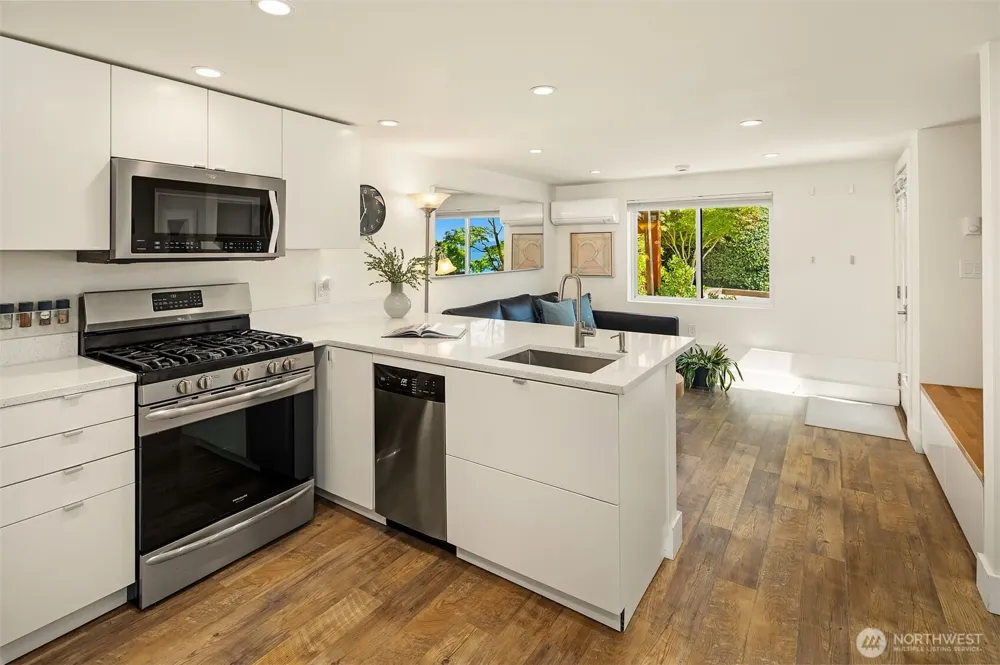 1512 32nd Avenue S Seattle, WA 98144