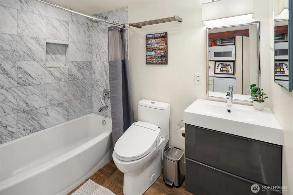 1512 32nd Avenue S Seattle, WA 98144