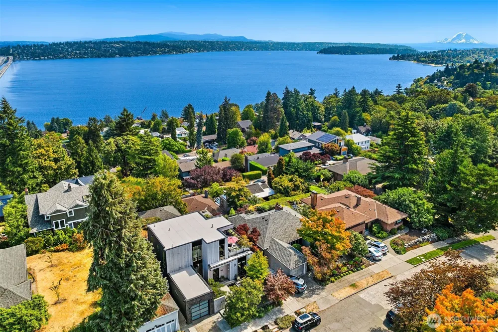 1512 32nd Avenue S Seattle, WA 98144
