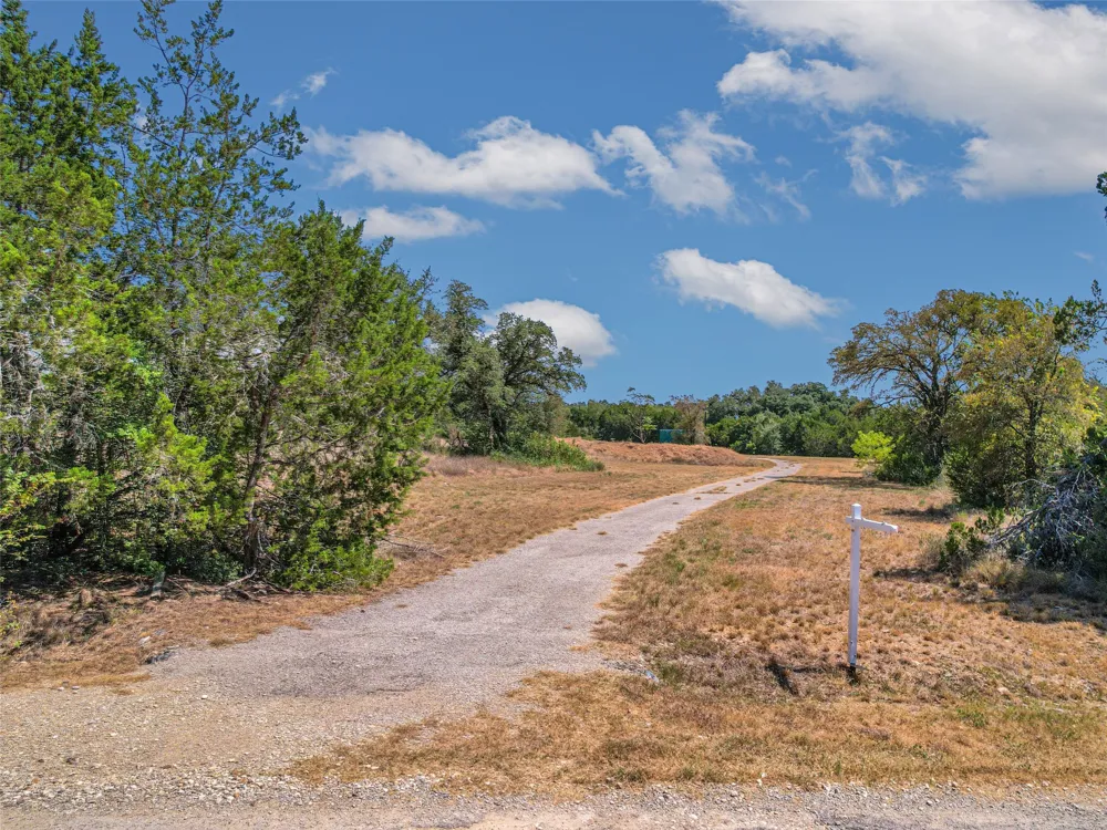 7511 Thomas Springs Road Austin, TX 78736