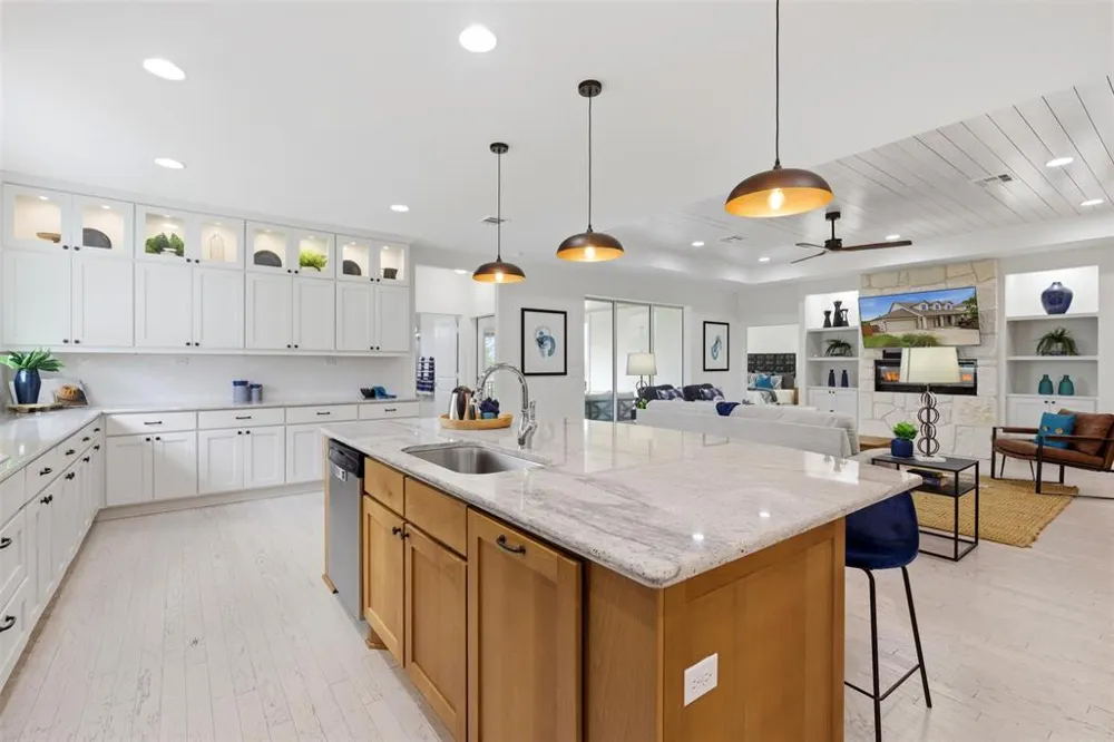108 Orchard Park Drive Liberty Hill, TX 78642