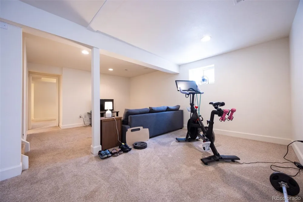 16821 E Hialeah Avenue Centennial, CO 80015