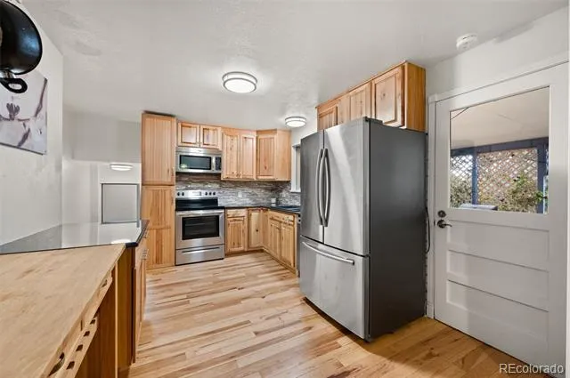 8301 Chase Drive Arvada, CO 80003