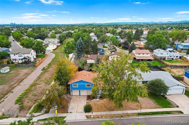 8301 Chase Drive Arvada, CO 80003