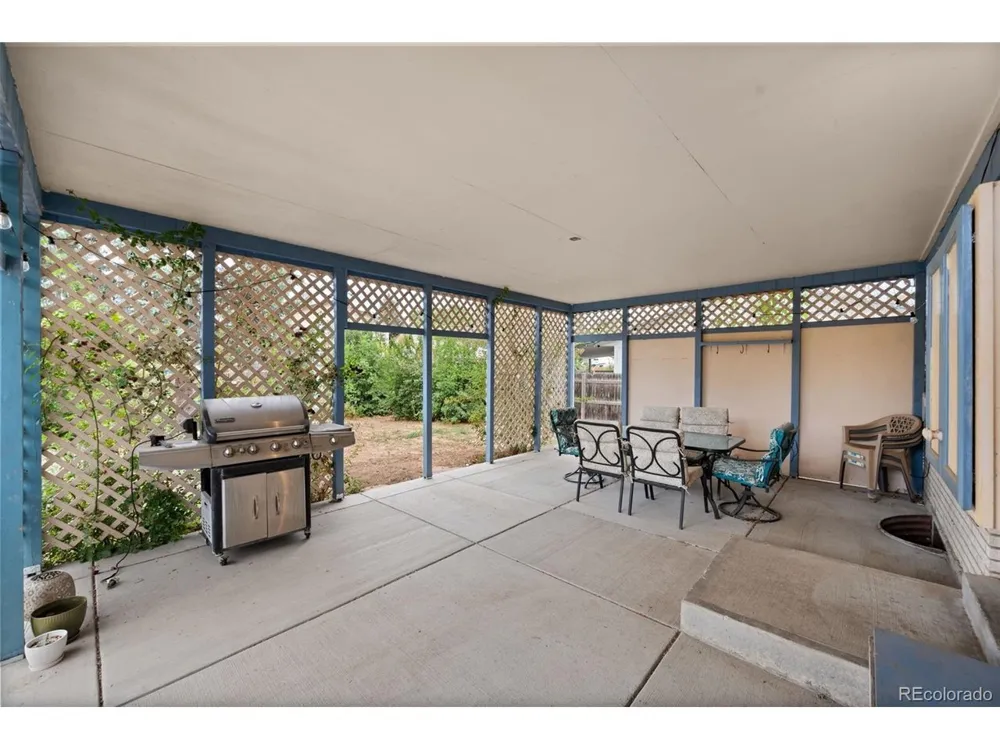 8301 Chase Drive Arvada, CO 80003