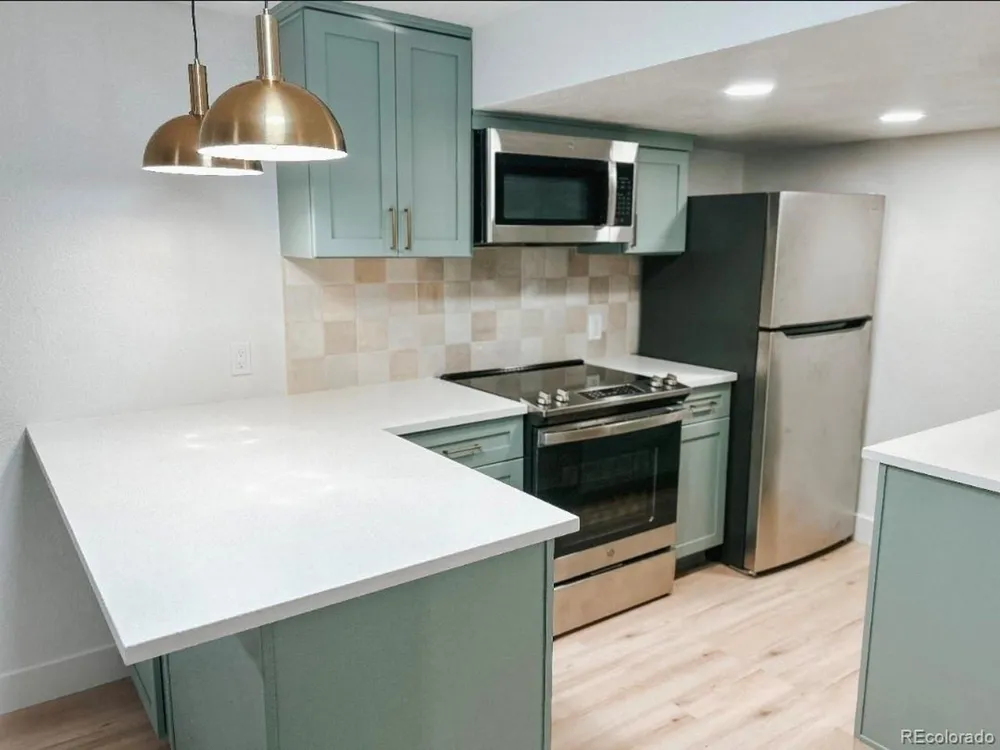 8301 Chase Drive Arvada, CO 80003