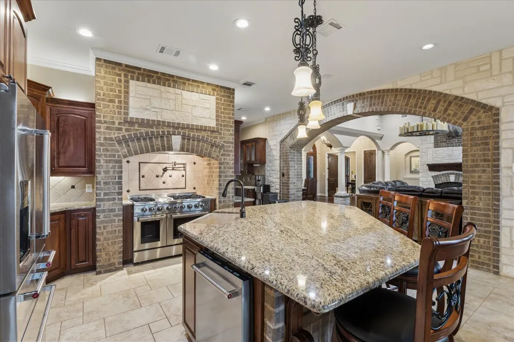 18 Lakeway Drive Coldspring, TX 77331