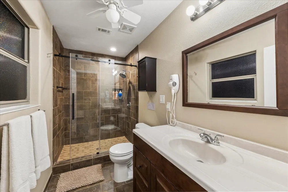 18 Lakeway Drive Coldspring, TX 77331