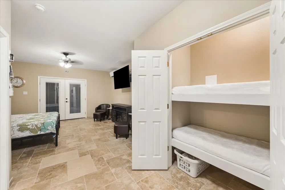 18 Lakeway Drive Coldspring, TX 77331