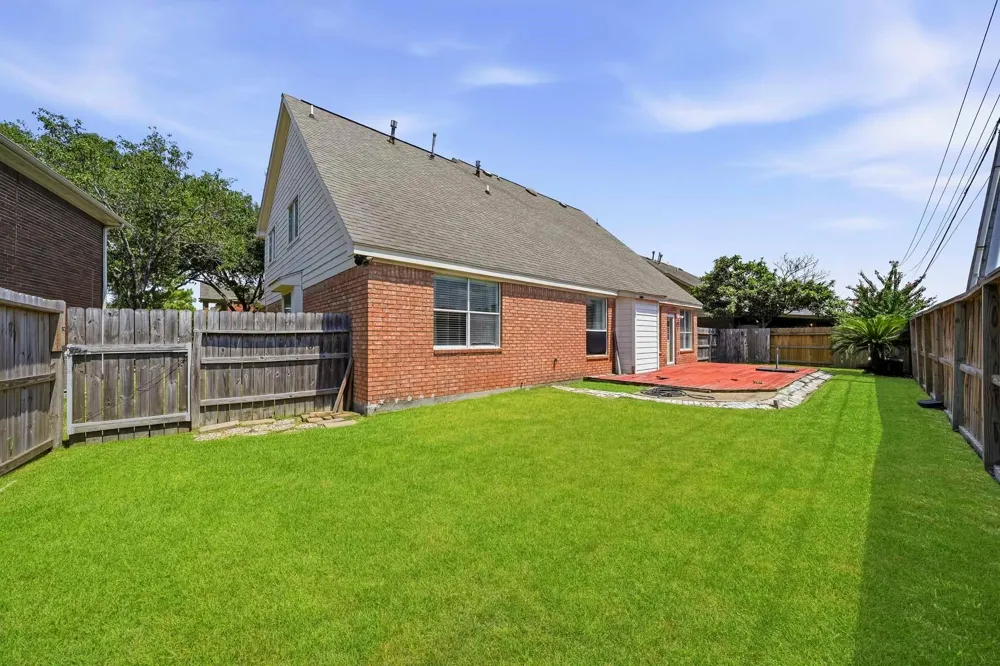 16527 Fondren Grove Drive Missouri City, TX 77489