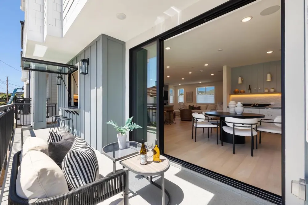 270 Normandy Lane Carlsbad, CA 92008
