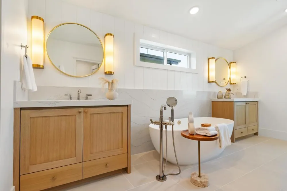270 Normandy Lane Carlsbad, CA 92008