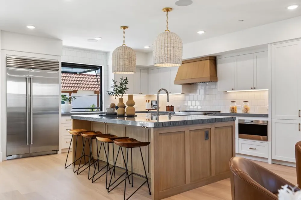 270 Normandy Lane Carlsbad, CA 92008