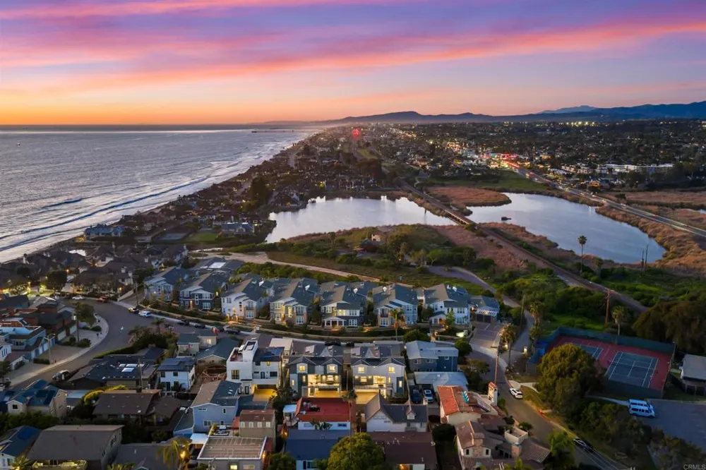 270 Normandy Lane Carlsbad, CA 92008
