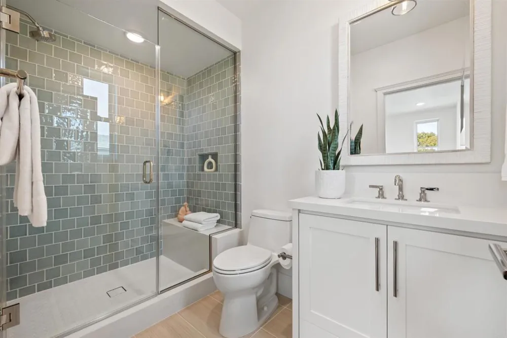 270 Normandy Lane Carlsbad, CA 92008