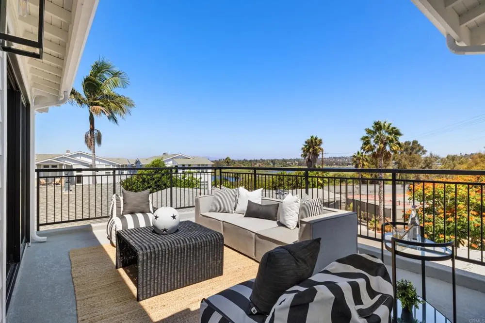 270 Normandy Lane Carlsbad, CA 92008