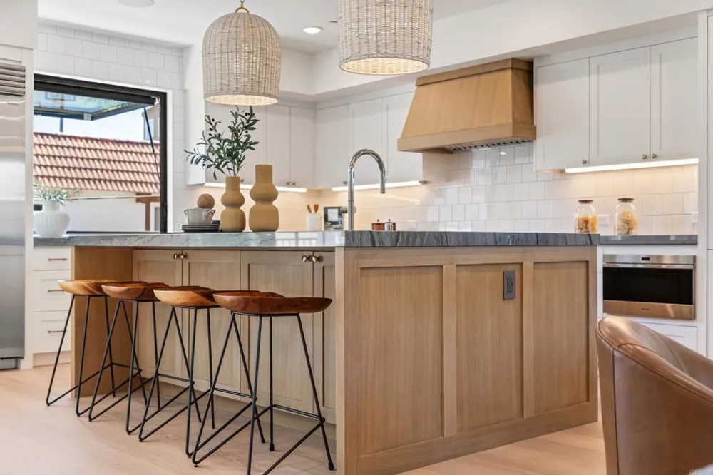 270 Normandy Lane Carlsbad, CA 92008