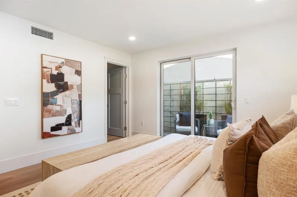 270 Normandy Lane Carlsbad, CA 92008