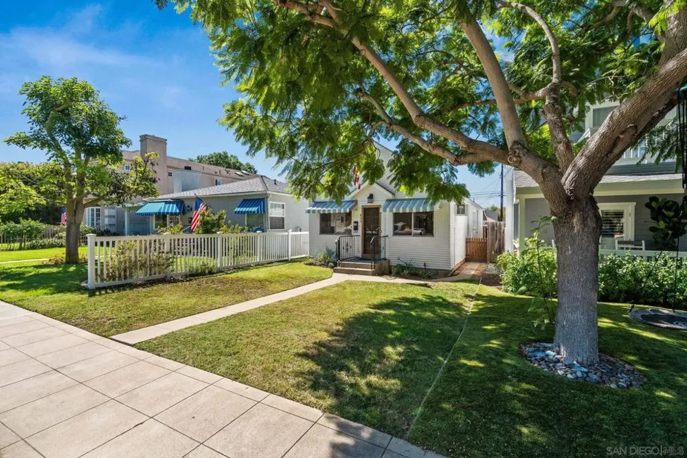 450 J Coronado, CA 92118