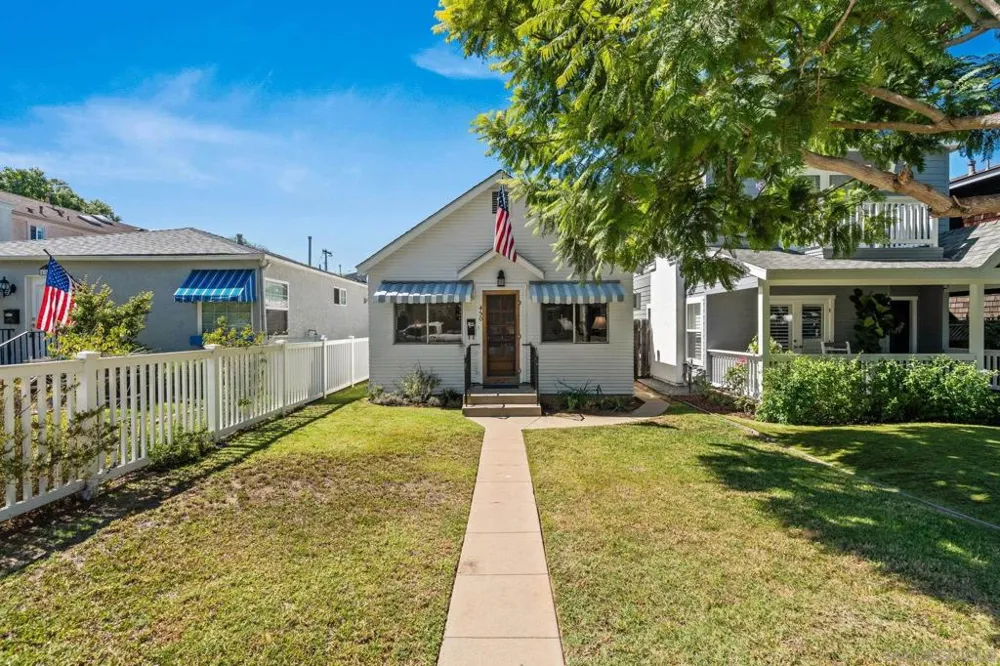 450 J Coronado, CA 92118
