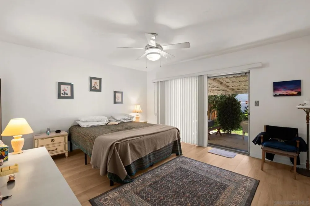 450 J Coronado, CA 92118