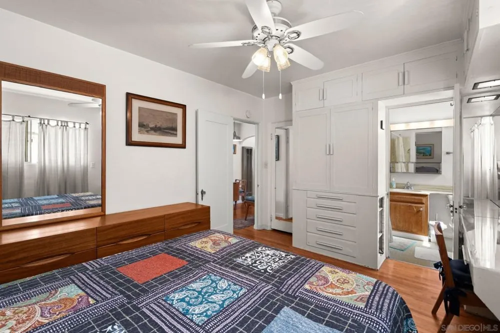 450 J Coronado, CA 92118