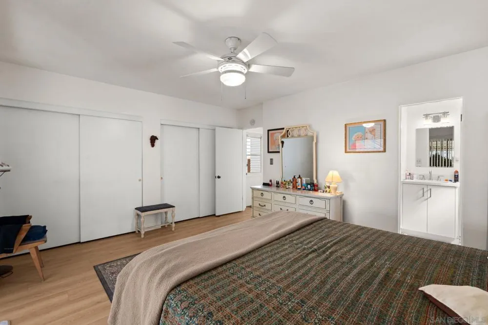 450 J Coronado, CA 92118