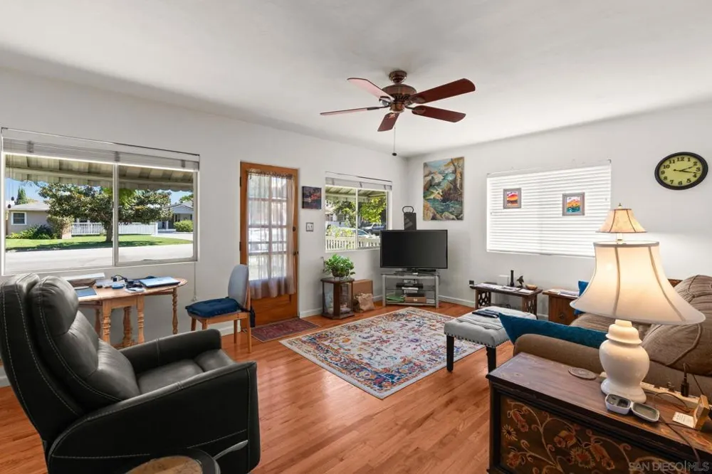 450 J Coronado, CA 92118