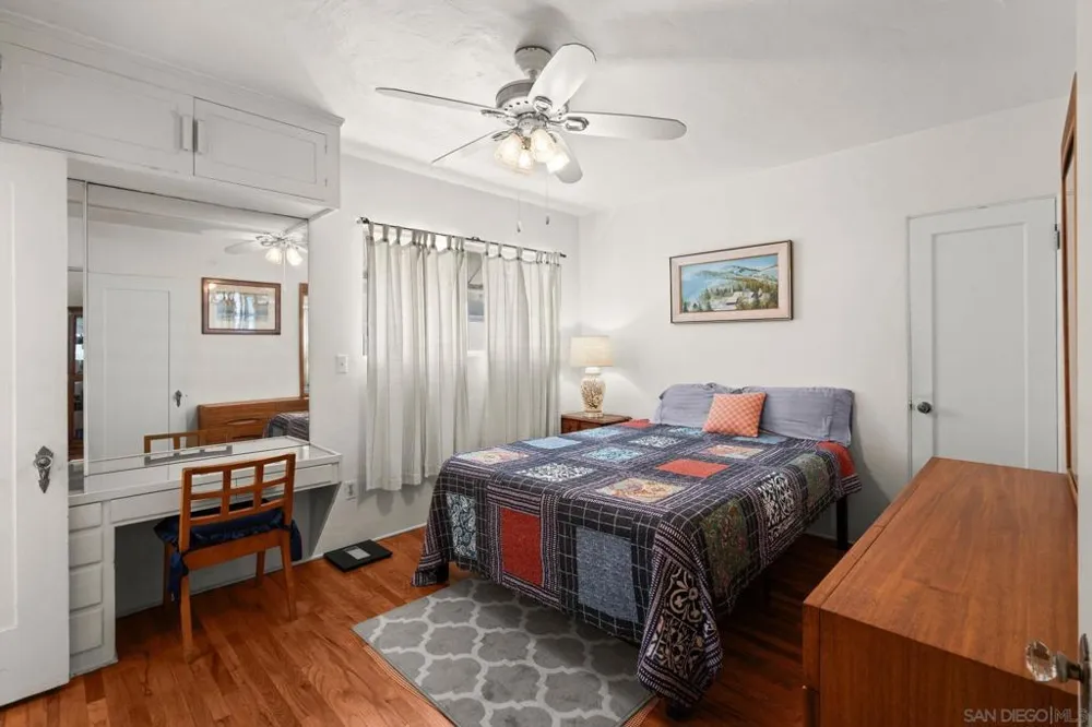 450 J Coronado, CA 92118