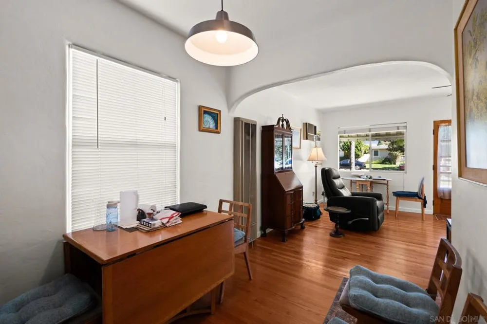 450 J Coronado, CA 92118