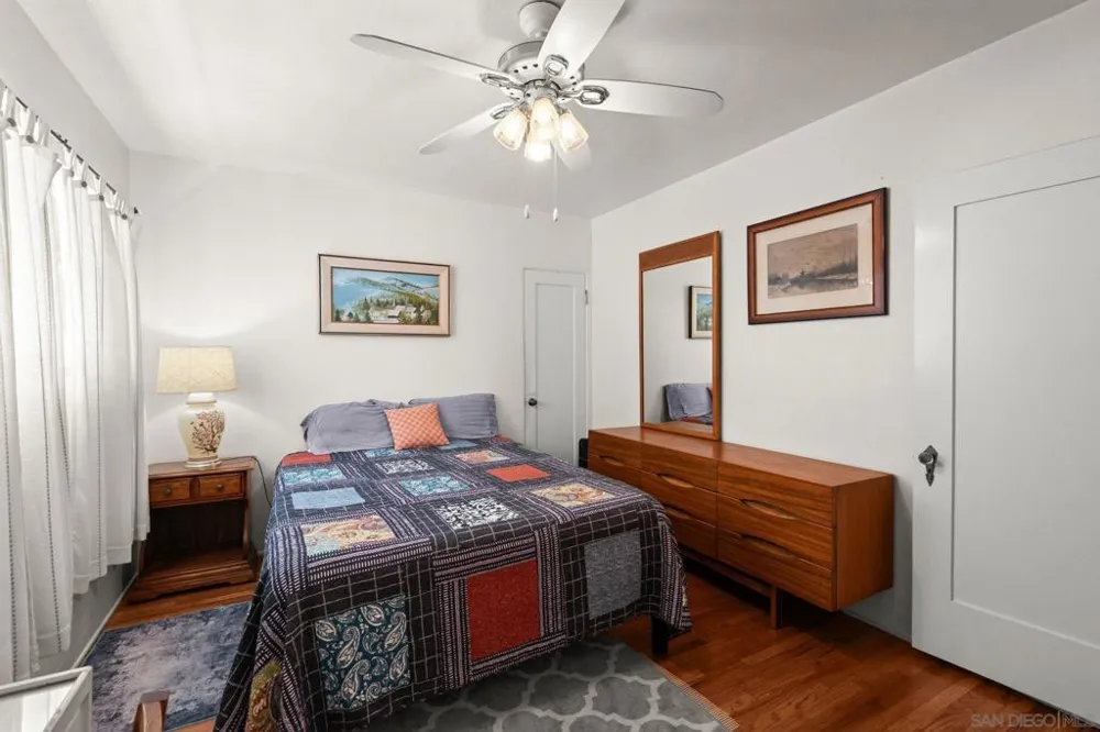 450 J Coronado, CA 92118