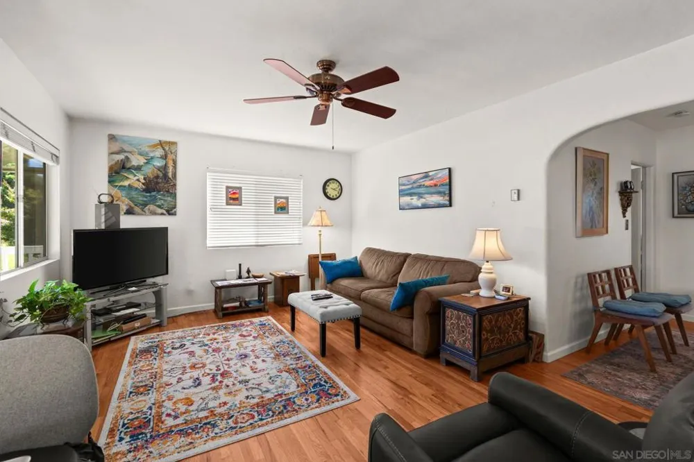 450 J Coronado, CA 92118