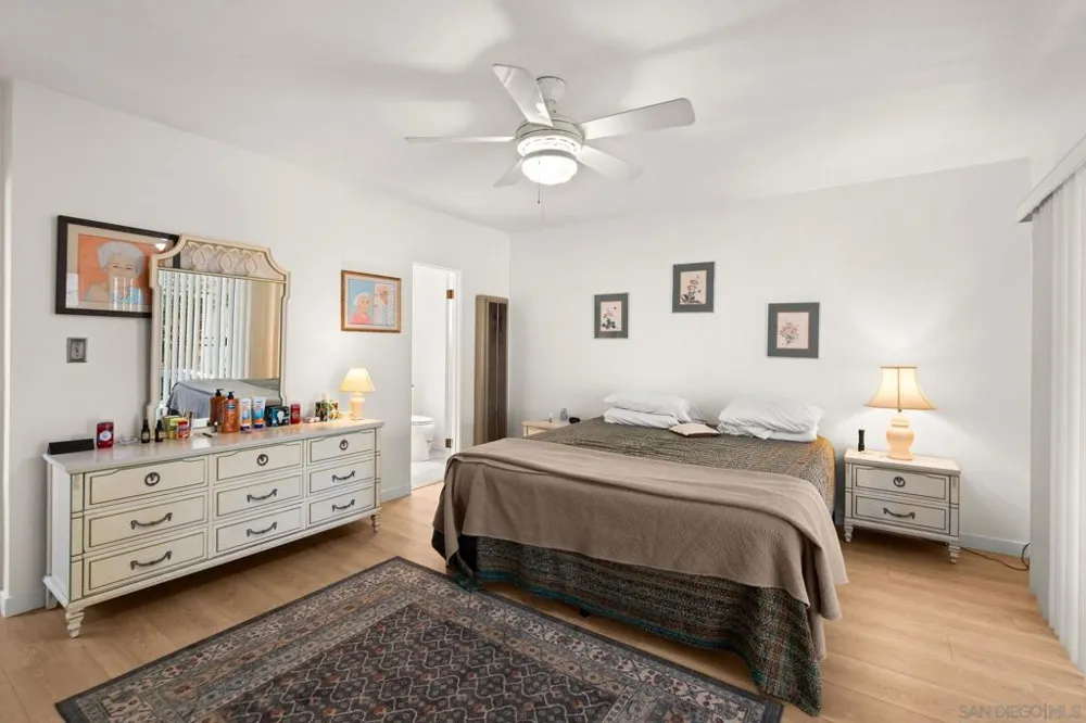 450 J Coronado, CA 92118