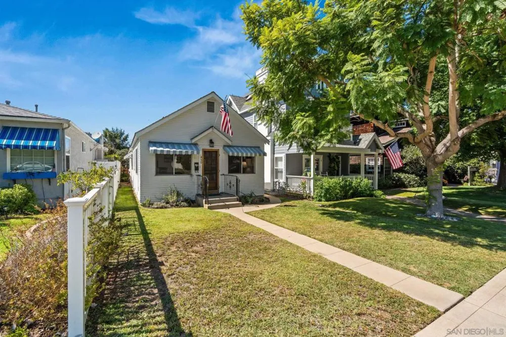 450 J Coronado, CA 92118