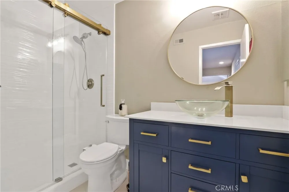61 W Yale Loop Irvine, CA 92604