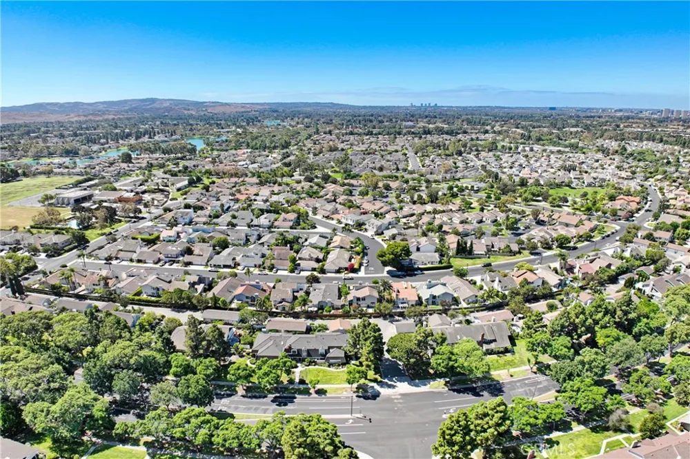 61 W Yale Loop Irvine, CA 92604