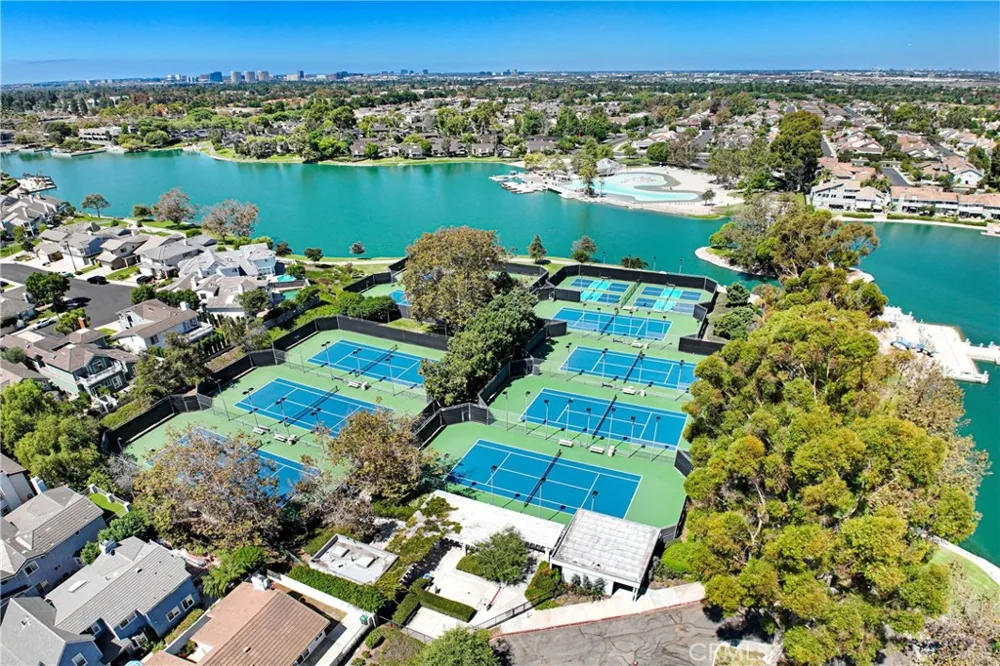 61 W Yale Loop Irvine, CA 92604