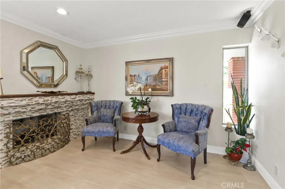 61 W Yale Loop Irvine, CA 92604
