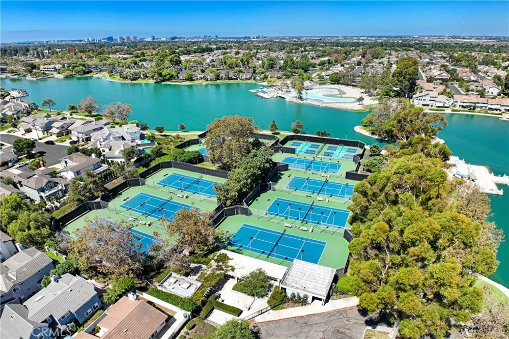 61 W Yale Loop Irvine, CA 92604