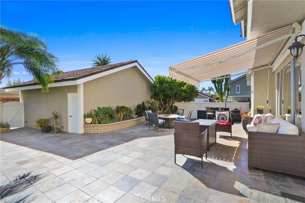 61 W Yale Loop Irvine, CA 92604